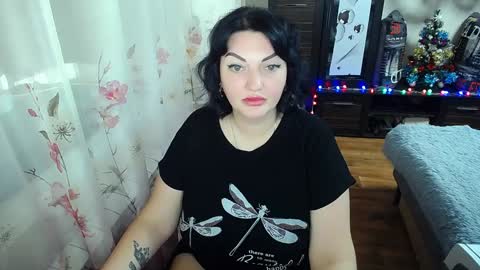 lady_boom_ online show from 12/07/24, 09:17