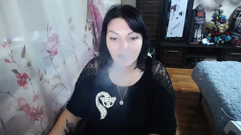 lady_boom_ online show from 12/11/24, 12:12