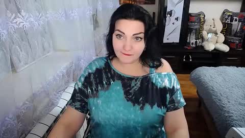 lady_boom_ online show from 02/09/25, 06:16