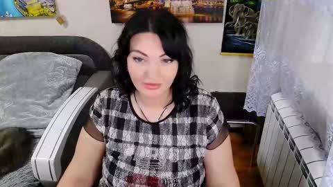 lady_boom_ online show from 11/21/25, 08:18