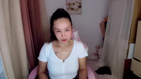 Snapshot of lady_cathyx chatting on 05/09/26, 01:38 cathy online show from 05/09/26, 01:38