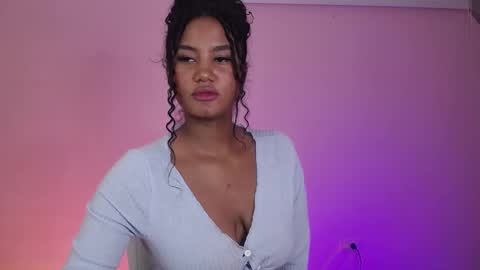 Snapshot of lady_danbury chatting on 02/19/25, 12:03 Karla - Instagram lady karla1 online show from 02/19/25, 12:03