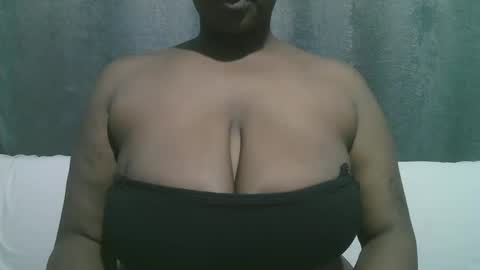 Snapshot of lady_dearra chatting on 10/03/25, 03:14 lady_dearra online show from 10/03/25, 03:14