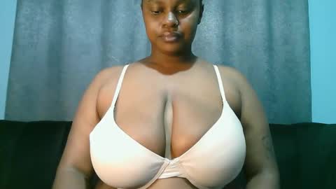 lady_dearra online show from 06/06/26, 02:49