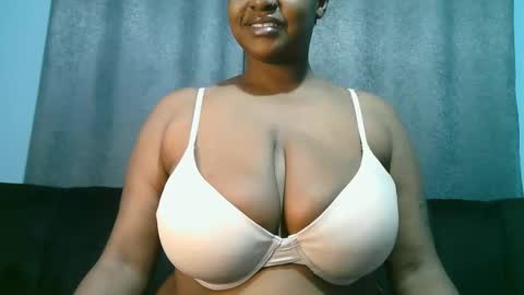 lady_dearra online show from 06/11/26, 02:33