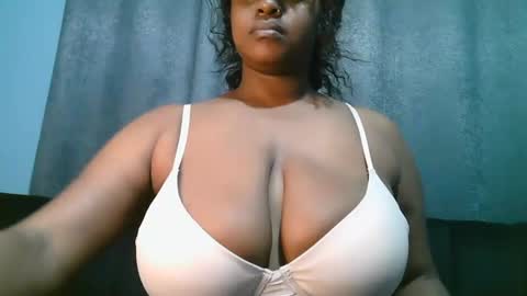 lady_dearra online show from 06/22/26, 03:25