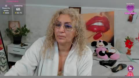 Snapshot of lady_dy4u chatting on 02/17/25, 10:07 diana online show from 02/17/25, 10:07