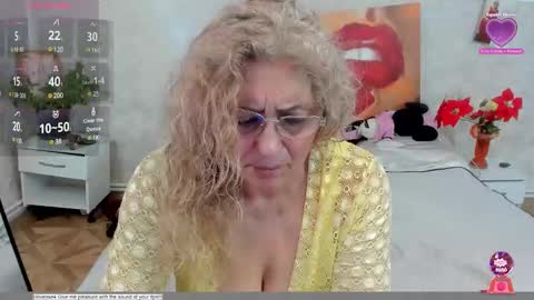 Snapshot of lady_dy4u chatting on 02/21/25, 10:07 diana online show from 02/21/25, 10:07