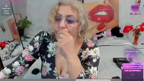 Snapshot of lady_dy4u chatting on 02/21/25, 04:16 diana online show from 02/21/25, 04:16