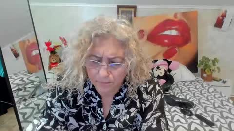 Snapshot of lady_dy4u chatting on 03/04/25, 10:13 diana online show from 03/04/25, 10:13