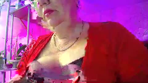 Snapshot of lady_gloria chatting on 01/12/25, 02:19 Lady Gloria online show from 01/12/25, 02:19