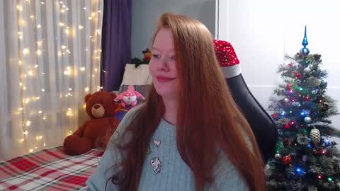 Snapshot of lady_inari chatting on 12/29/24, 04:08 Angelika online show from 12/29/24, 04:08