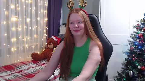 Snapshot of lady_inari chatting on 01/02/25, 12:23 Angelika online show from 01/02/25, 12:23