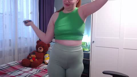 Snapshot of lady_inari chatting on 01/14/25, 01:06 Angelika online show from 01/14/25, 01:06