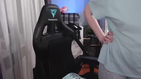 Snapshot of lady_inari chatting on 10/07/25, 03:25 Angelika online show from 10/07/25, 03:25