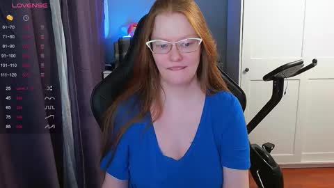 Snapshot of lady_inari chatting on 02/13/26, 01:01 Angelika online show from 02/13/26, 01:01