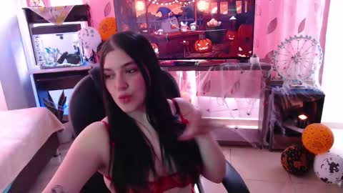 Snapshot of lady_kaisa chatting on 10/06/25, 05:43 Lady Kaisa online show from 10/06/25, 05:43