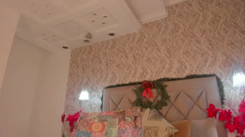 Snapshot of lady_lacey05 chatting on 12/07/24, 05:53 Gaby  online show from 12/07/24, 05:53