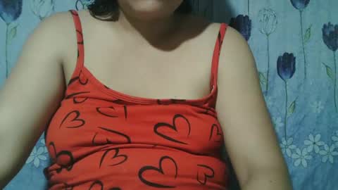 Snapshot of lady_love063 chatting on 02/04/25, 05:31 lady_love063 online show from 02/04/25, 05:31