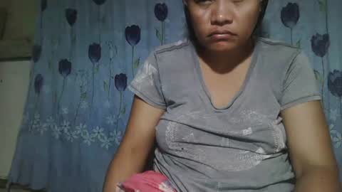 Snapshot of lady_love063 chatting on 09/30/25, 12:10 lady_love063 online show from 09/30/25, 12:10