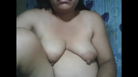 Snapshot of lady_love063 chatting on 11/28/25, 07:11 lady_love063 online show from 11/28/25, 07:11