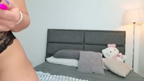    700  1300 -5 online show from 06/27/26, 02:44