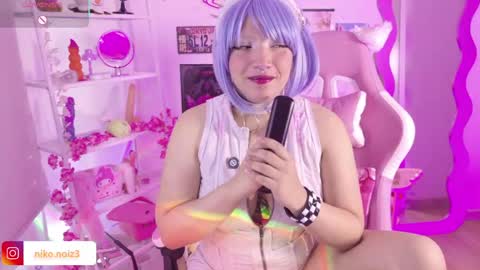 Lady  online show from 04/30/26, 08:57