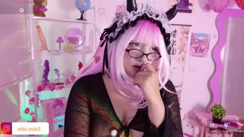 Lady  online show from 05/18/26, 09:42