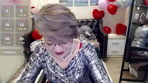 Snapshot of lady_sexy_di chatting on 02/20/26, 01:22 Diana online show from 02/20/26, 01:22