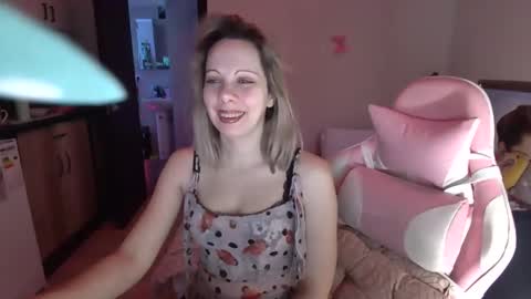 Snapshot of lady_smile69 chatting on 01/20/25, 05:26 lady_smile69 online show from 01/20/25, 05:26