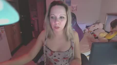 Snapshot of lady_smile69 chatting on 02/20/25, 03:08 lady_smile69 online show from 02/20/25, 03:08