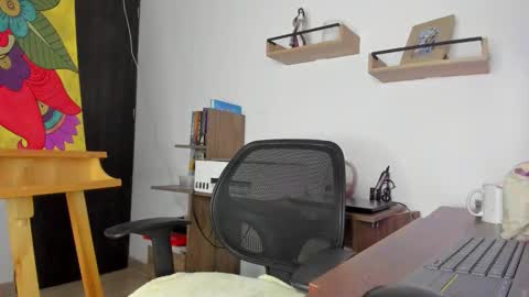 Snapshot of lady_sophie01 chatting on 09/27/25, 06:46 Sophie online show from 09/27/25, 06:46