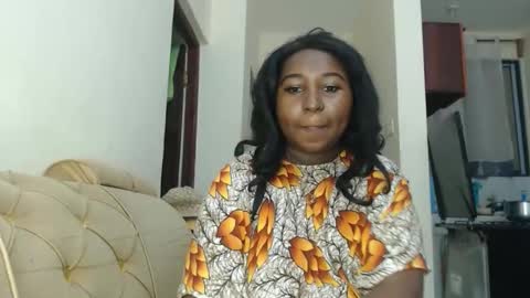 Snapshot of lady_twerky chatting on 10/07/25, 12:08 Maya online show from 10/07/25, 12:08