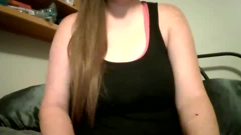 Snapshot of ladyarsenic chatting on 09/21/25, 12:40 Just at the office alone with my boobs out online show from 09/21/25, 12:40