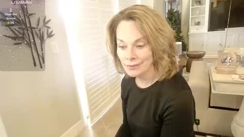 Snapshot of ladybabs chatting on 12/30/24, 05:44 Ladybabs online show from 12/30/24, 05:44