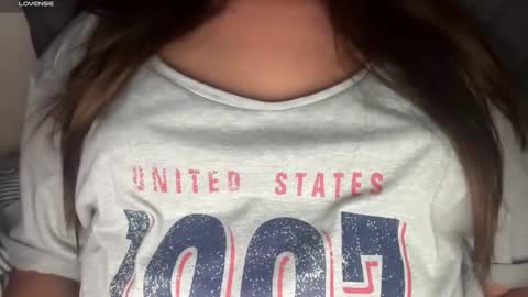 Snapshot of ladybird21 chatting on 02/26/26, 02:43 Aria online show from 02/26/26, 02:43