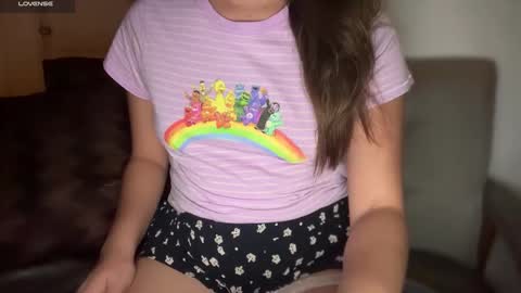 Snapshot of ladybird21 chatting on 02/27/26, 12:54 Aria online show from 02/27/26, 12:54