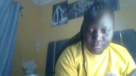 lindah32 online show from 12/19/25, 06:48