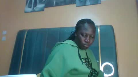 lindah32 online show from 03/11/26, 09:54
