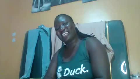 lindah32 online show from 04/26/26, 11:24