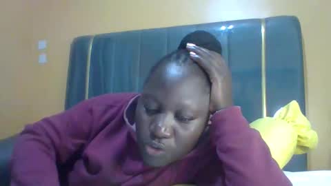 lindah32 online show from 05/14/26, 12:06