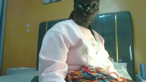 lindah32 online show from 06/28/26, 07:42