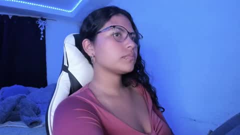 Snapshot of ladybrown_16 chatting on 12/13/24, 02:54 Lady online show from 12/13/24, 02:54