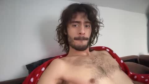 Snapshot of ladycan_tfeeling chatting on 10/12/25, 06:45 ladycan_tfeeling online show from 10/12/25, 06:45