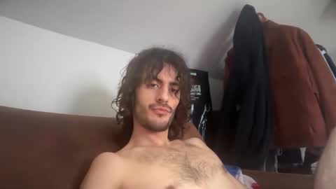 Snapshot of ladycan_tfeeling chatting on 11/08/25, 12:16 ladycan_tfeeling online show from 11/08/25, 12:16