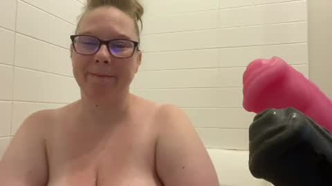 Snapshot of ladycherielynn chatting on 07/01/26, 02:07 LadyCherieLynn online show from 07/01/26, 02:07