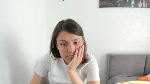Snapshot of ladyclewinter chatting on 05/06/26, 06:30 ladyclewinter online show from 05/06/26, 06:30