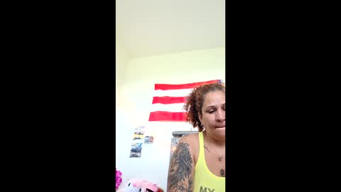 Snapshot of ladycreamypr1 chatting on 04/22/26, 09:38 onlyfans Ladycreamypr online show from 04/22/26, 09:38