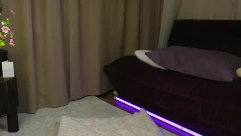 Snapshot of ladyemelymoon chatting on 06/05/26, 08:14 LadyEmelymoon online show from 06/05/26, 08:14