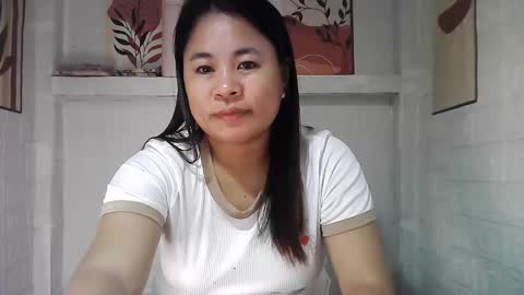 Snapshot of ladyhotsiren chatting on 10/24/25, 12:30 SEREN online show from 10/24/25, 12:30